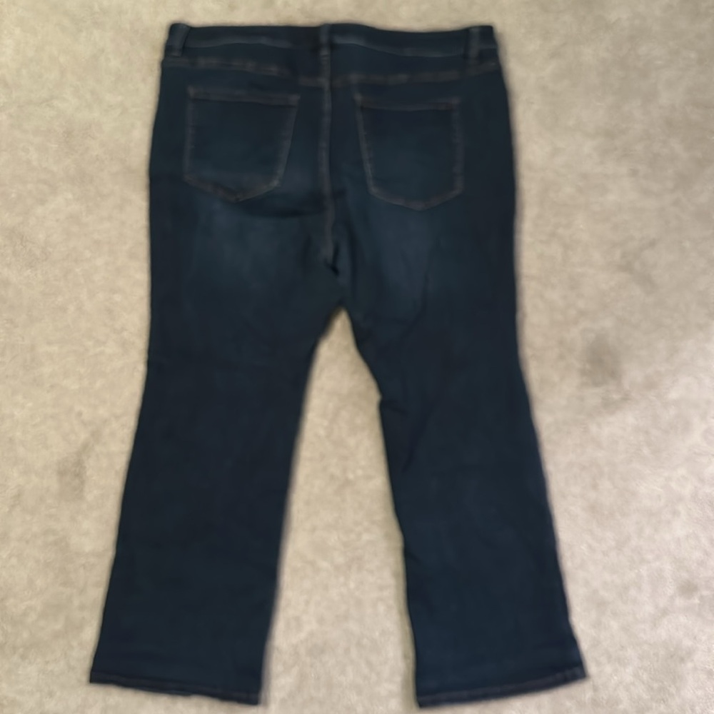 Lane Bryant Mid-Rise Boot Cut Jeans, size 24S, EUC - Picture 7 of 8